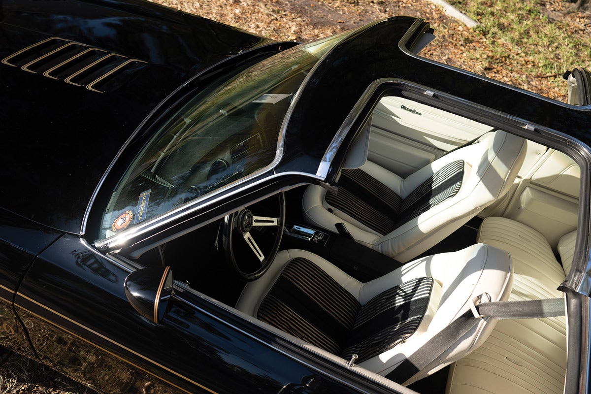 The Hurst Hatch T-top was seen as a replacement for a folding convertible top.