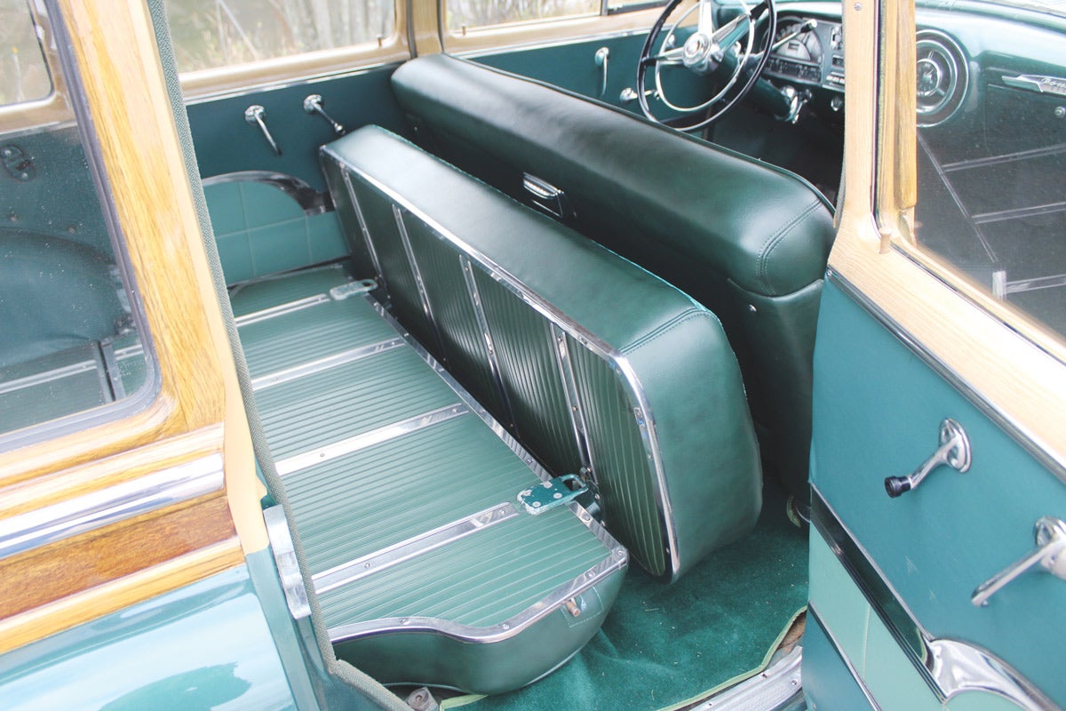 The forward-folding rear seat on the 1953 Pontiac Chieftain “tin woodie” wagon was clever and easy to operate.