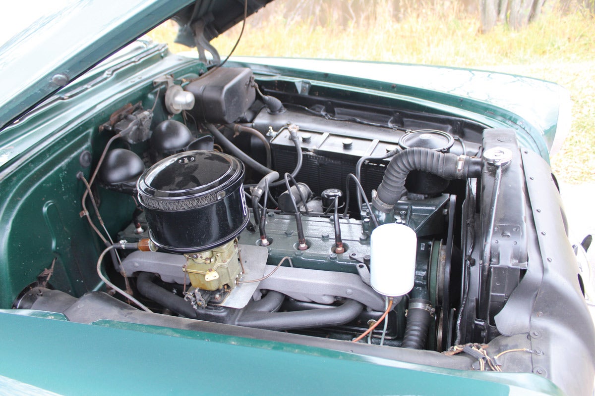 The 1953 Pontiacs had quite a few new styling updates, but the engine was the same 268-cid/122-hp inline eight from the previous year.