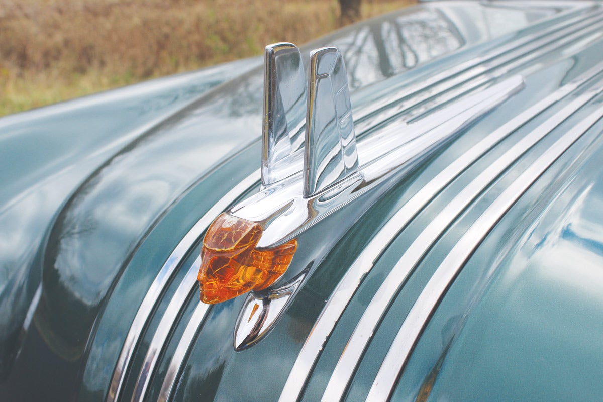 1953 Pontiac Chieftain “tin woodie” wagon hood mascot