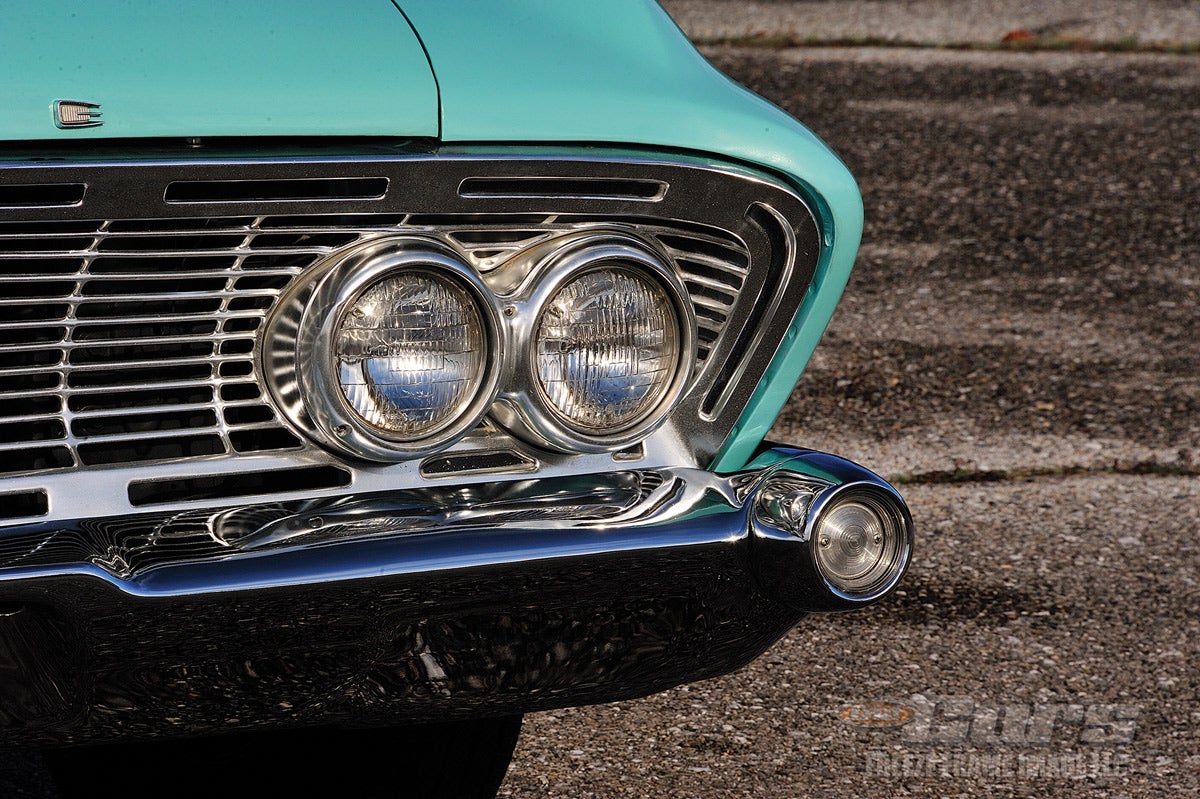 For 1961, Exner and his design team set the Dodge’s horizontal quad headlamps into a concave grille.