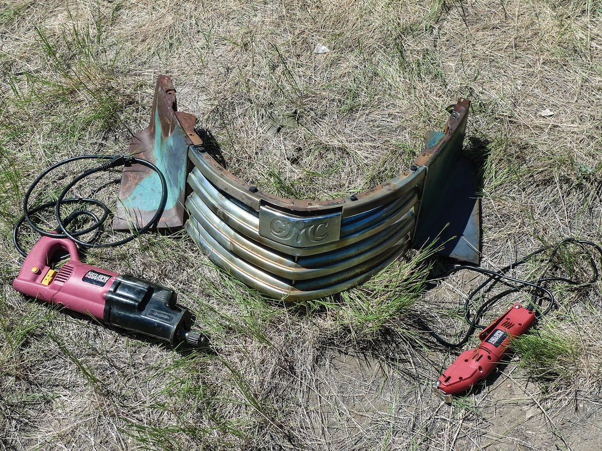 These two electric saws have done their jobs today. Now down in the weeds, we have what The Crow’s friend in California needs.