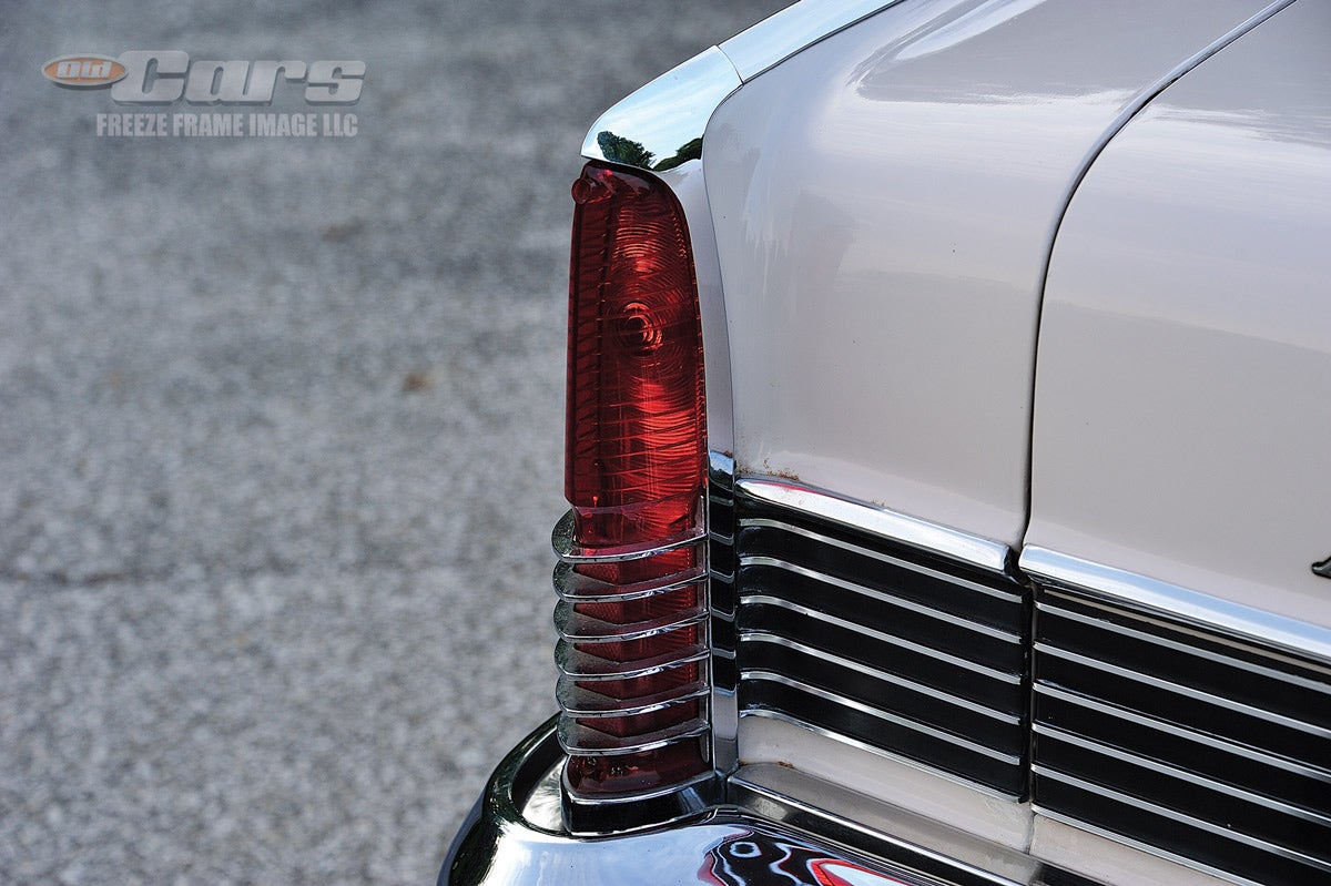 Vertical taillamps integrated into the rear-most tips of the back fenders were a feature found on many of the most luxurious 1960s cars.