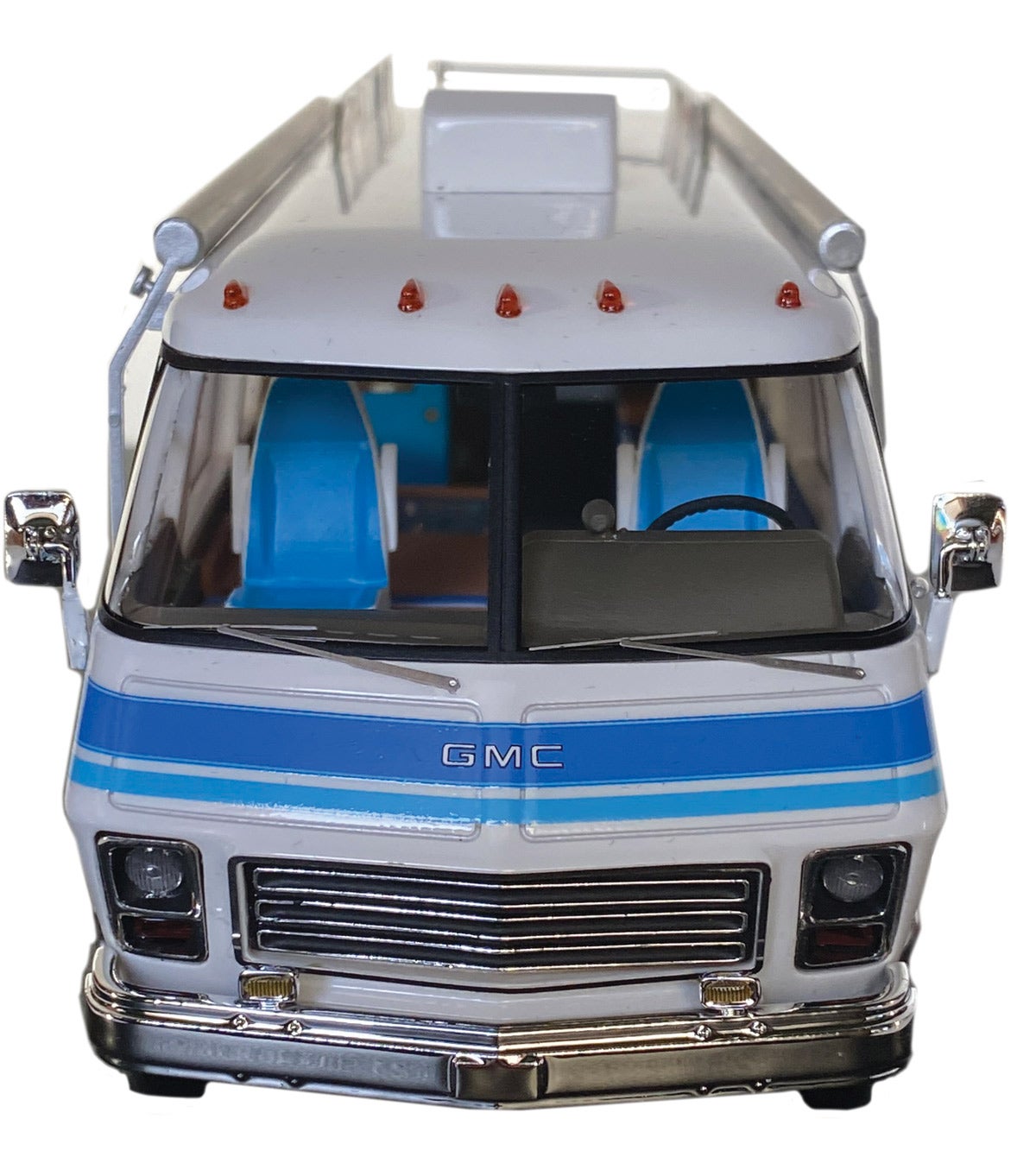 Trim on Automodello’s accurately proportioned GMC MotorHome is often separate plated pieces, and all lenses are translucent