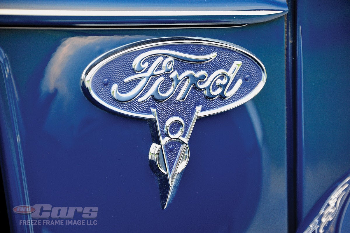 Only in 1936 was the Ford V-8 emblem of Ford trucks mounted at the leading edge of the hood side panels; it was mounted in the middle of the panels in 1935 and 1937.
