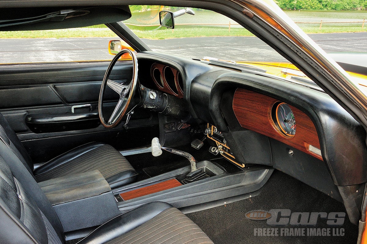 Like the exterior, the interior is just as Ford installed it. There’s surprisingly little wear or fade despite this car’s years outdoors.