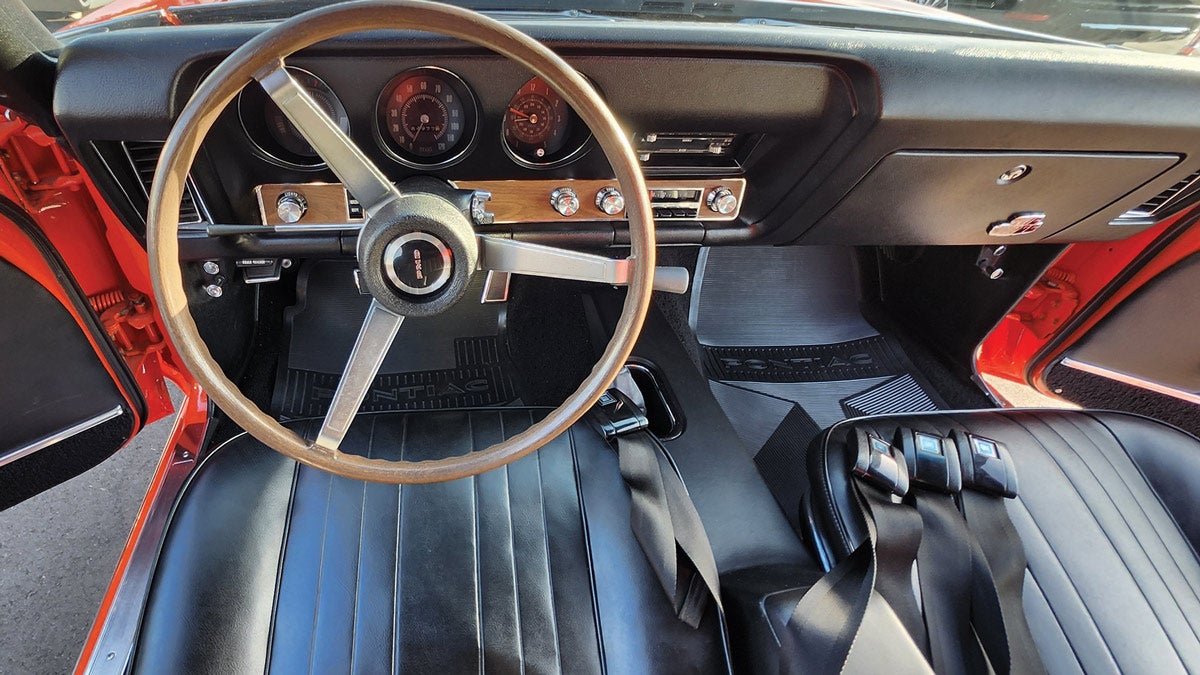 The Custom Sport steering wheel and buckets seats and console were all options, even in The Judge.