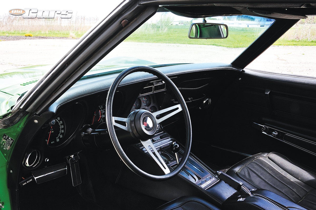 The Stingray’s passenger compartment is just as Buehrig originally enjoyed it.