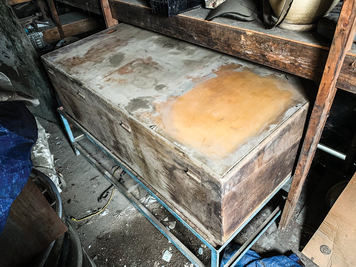 At long last, here’s the old Simpl-Filer, exactly as discovered. Looking somewhat worse for wear, as well as weather, it’s still a sight for sore eyes.