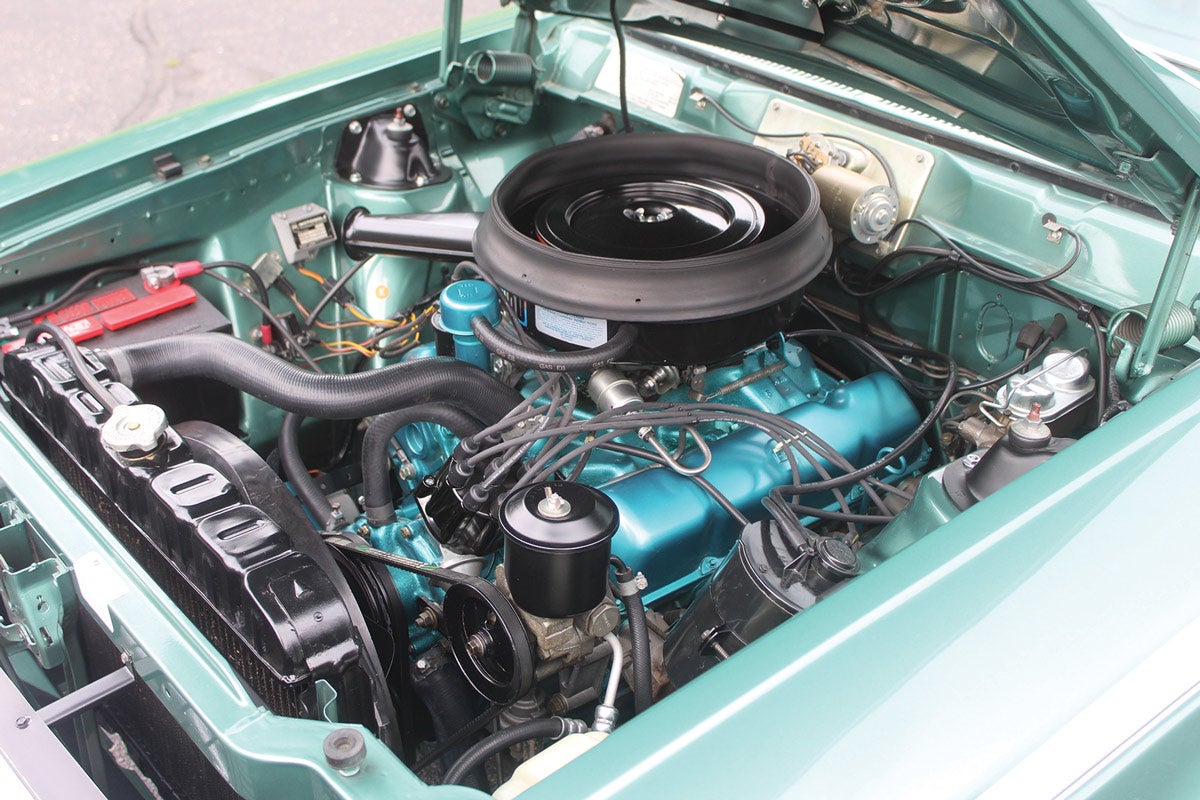 The Go-Package included a four-barrel carburetor that elevated the horsepower to 285 
