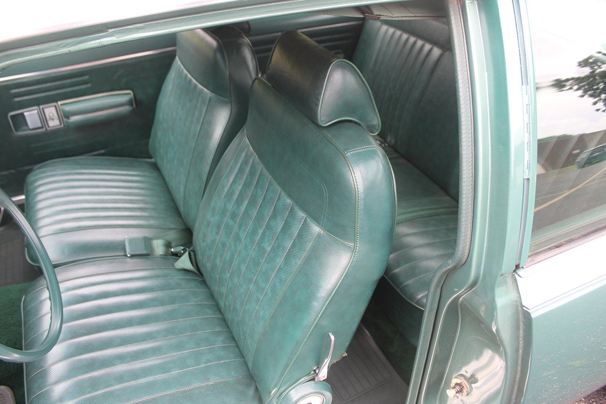  It did have split fold-down front seats and came with a choice 
of automatic or three- or four-speed manual transmissions.