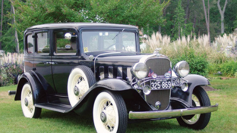 キーダ　エンチャンテッド Car of the Week: 1932 Chevrolet Confederate Special Sedan - Old