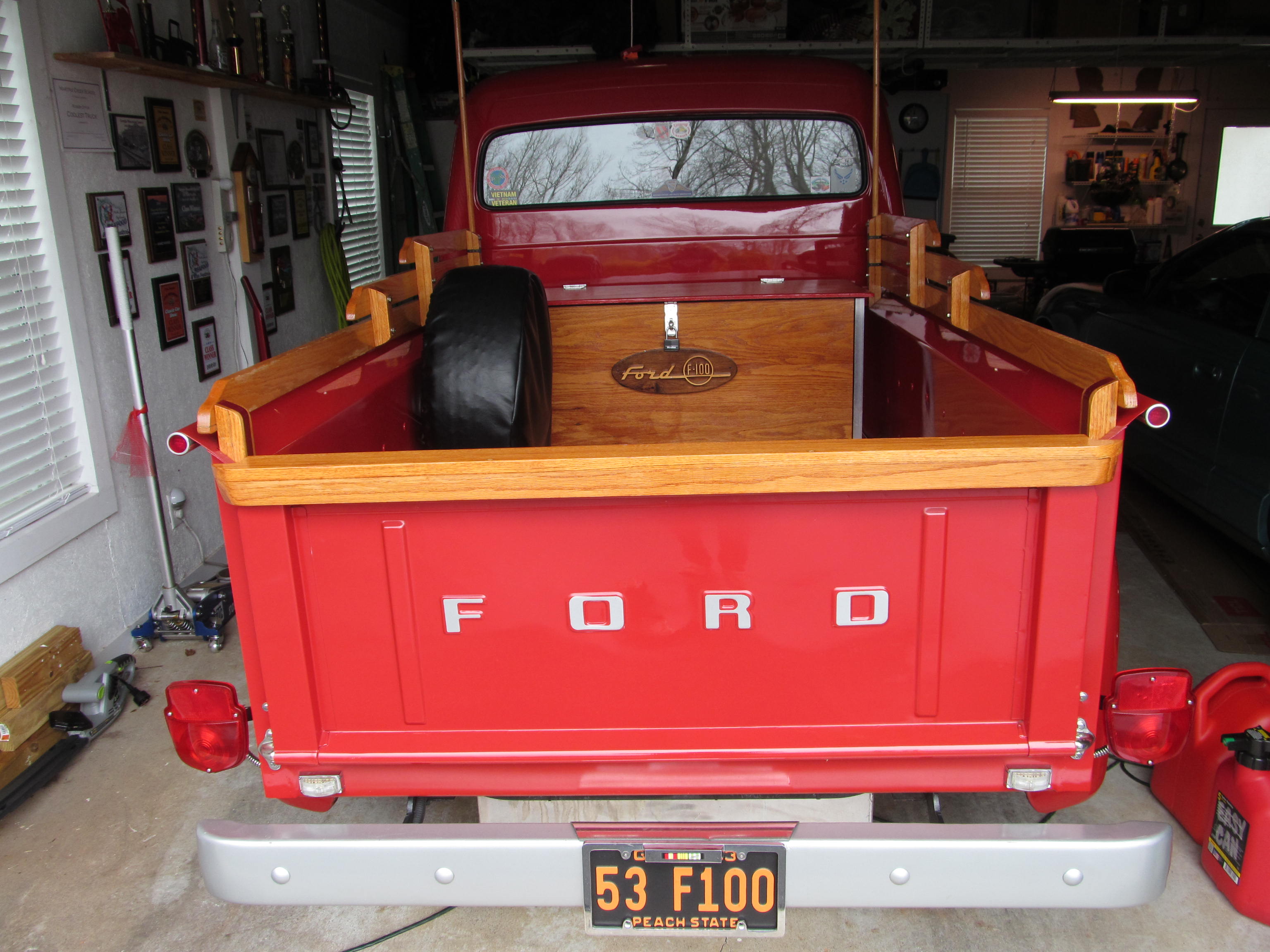 tailgate-002.jpg
