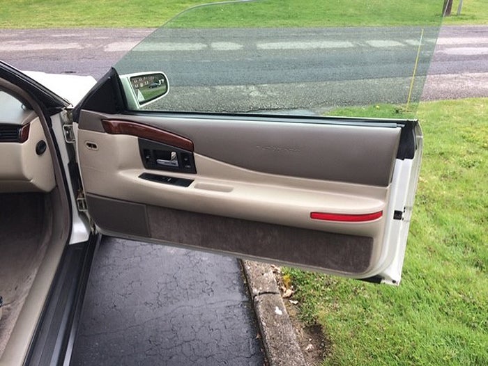 94-caddy-door.jpg