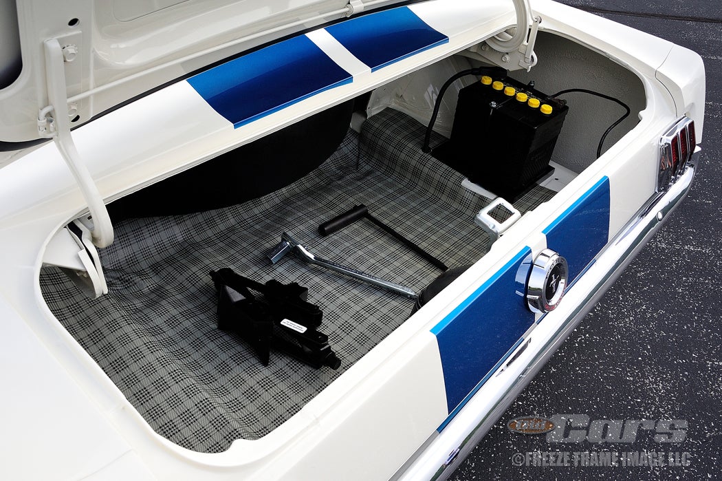 1965-gt350-003-in-shelby-form-a279.jpg