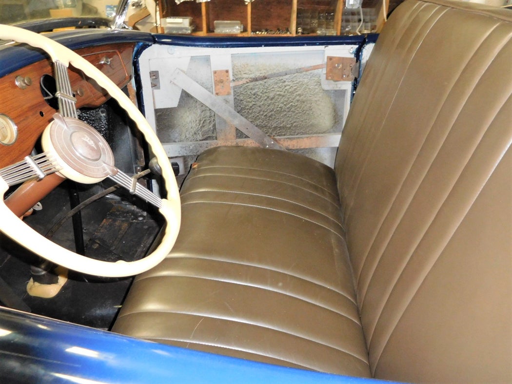 2019-32a-rare-roadster-photo-04.jpg