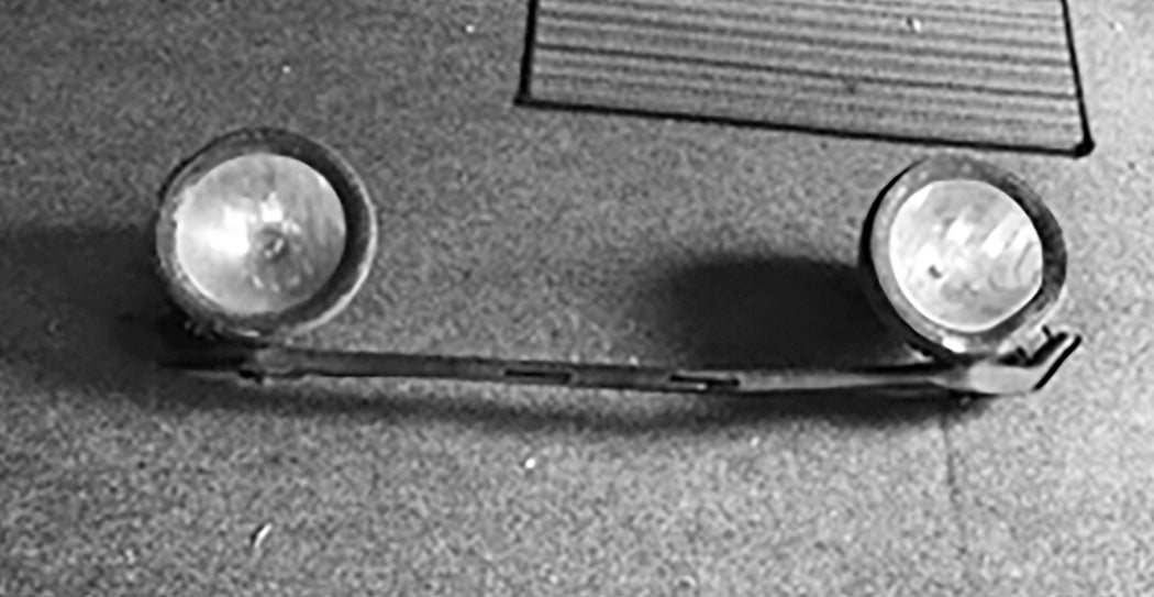 headlights1.jpg