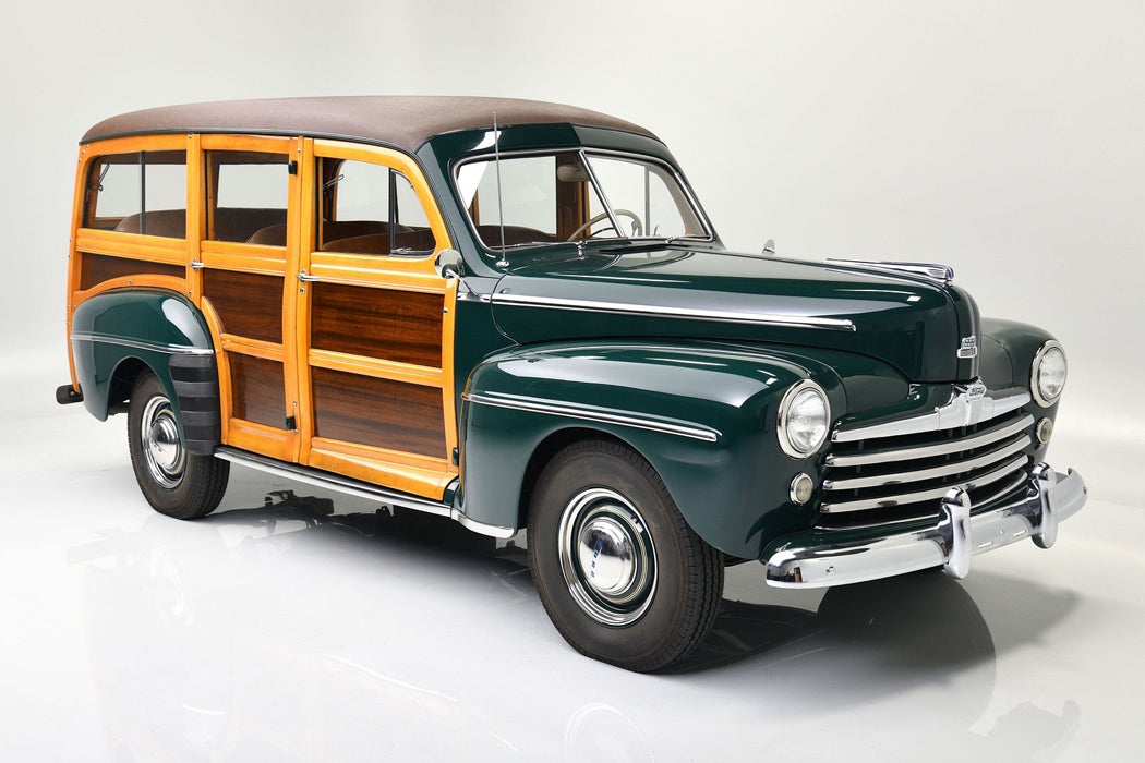 lot_1341_-_1947_ford_super_deluxe_custom_woody_wagon.jpg