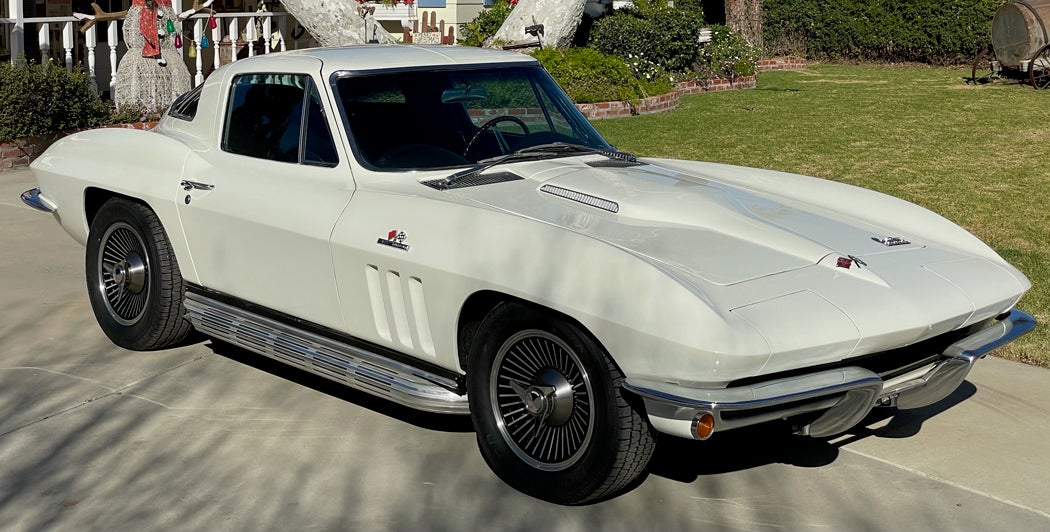 lot_258_1966_chevrolet_corvette_427_coupe.jpg