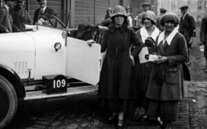dorothee-pullinger-with-car-300x188-1.jpg