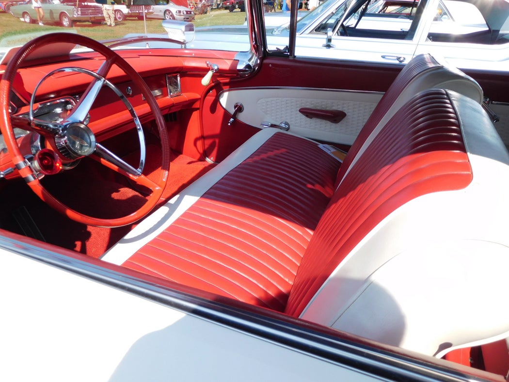 2021-07c-60-merc-conv-photo-02.jpg