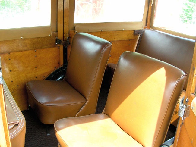 1933-ford-woodie-seats2.jpg