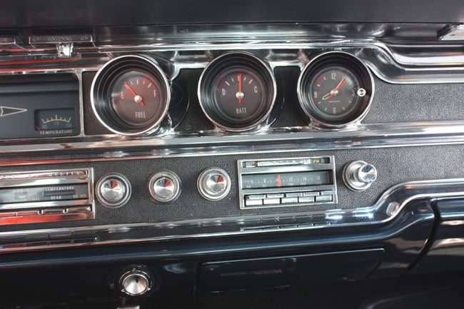 1965-22-dash.jpg