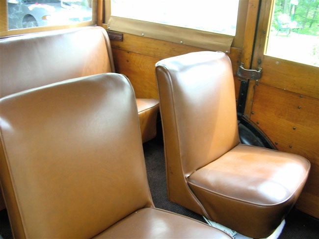 1933-ford-woodie-seats.jpg