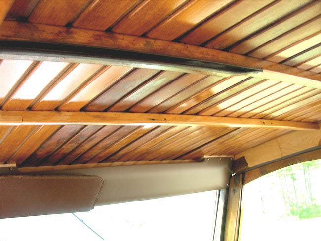 1933-ford-woodie-roof.jpg
