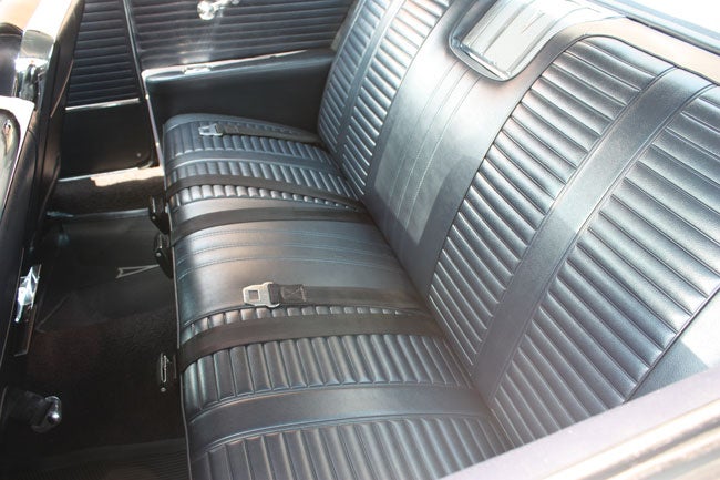 1965-22-backseat.jpg