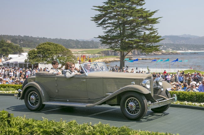ビーチとクラシックカーのアート 1929 Mercedes-Benz wins Best of Show at Pebble Beach - Old Cars Weekly