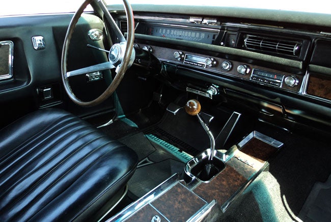 1968-grand-prix-interior-2.jpg