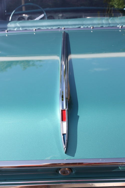 1964-plymouth-fury-badge.jpg