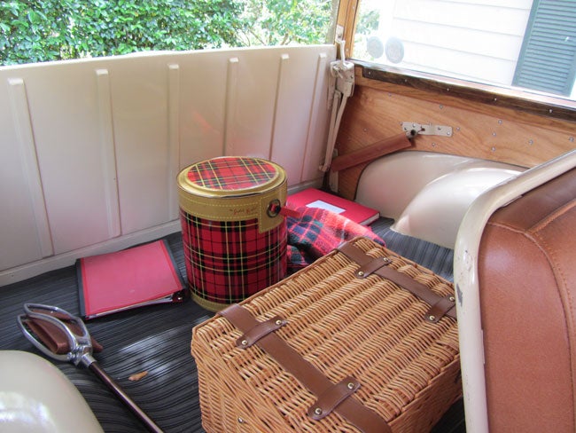 1949-plymouth-box.jpg