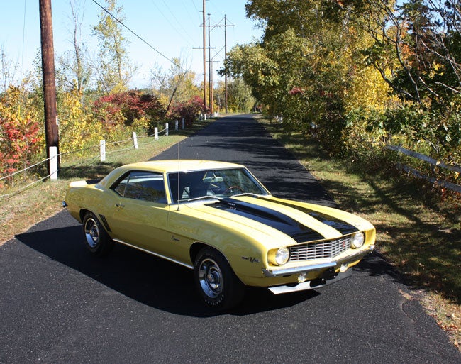 1969-z28-main1.jpg