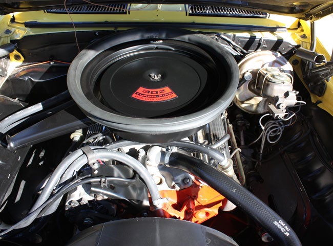 1969-z28-engine.jpg