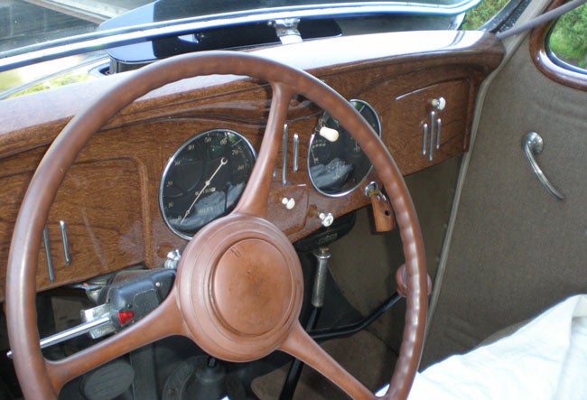 1935-chrysler-dash2.jpg