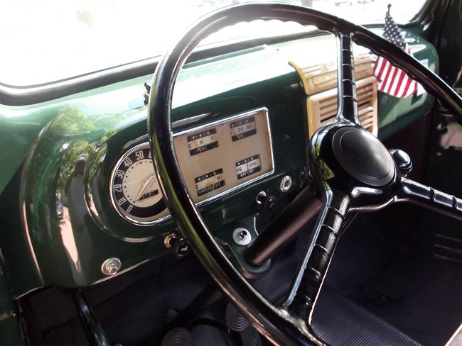 1948-ford-pickup-dash.jpg