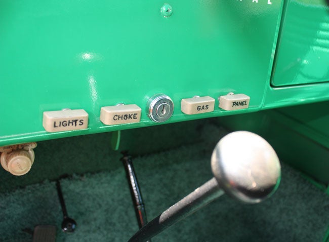 1941-ihc-dash.jpg