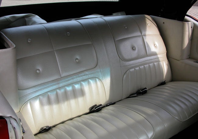 1970-cutlass-supreme-backseat.jpg