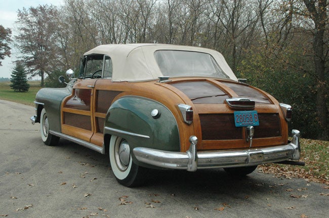 town-and-country-rear.jpg