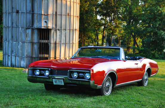Car of the Week: 1967 Oldsmobile Delta 88 convertible