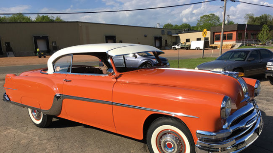 1954-pontiac-star-chief.png?