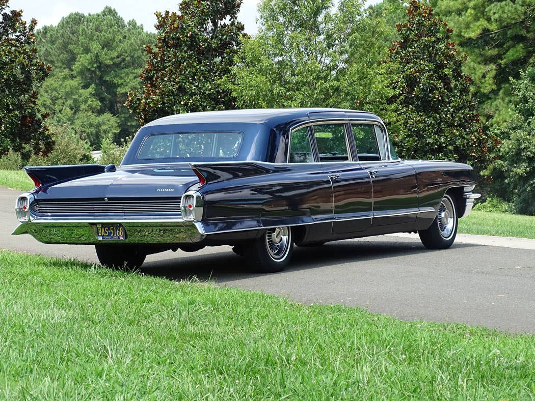 1962-cadillac-fleetwood-2.jpg