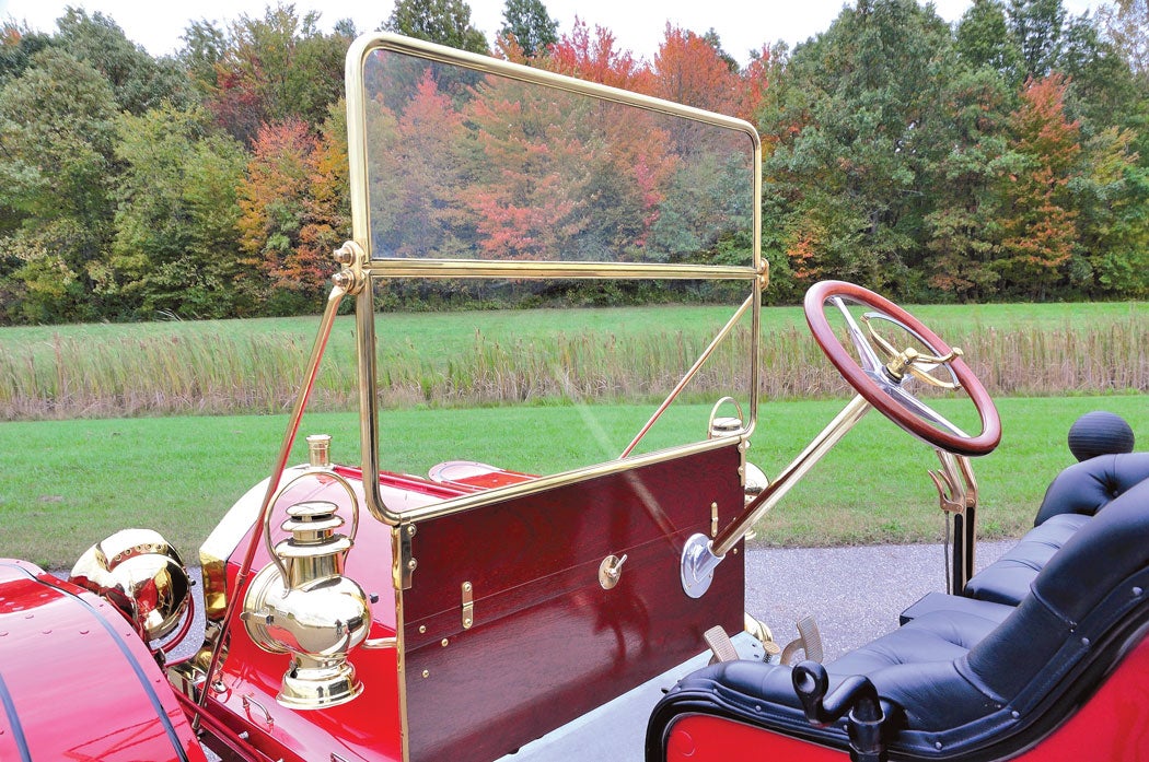 1907-wolfe-model-d-a021c.jpg