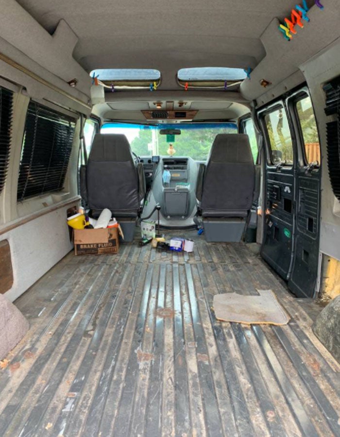 van-cargo-area.jpg