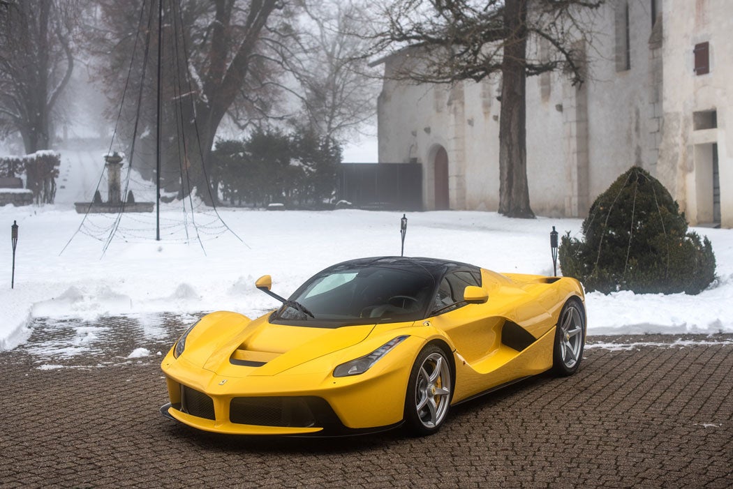 2015-ferrari-laferrari-coupe-2.jpg