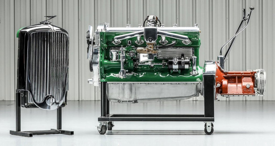 duesenberg-engine-ww.jpg