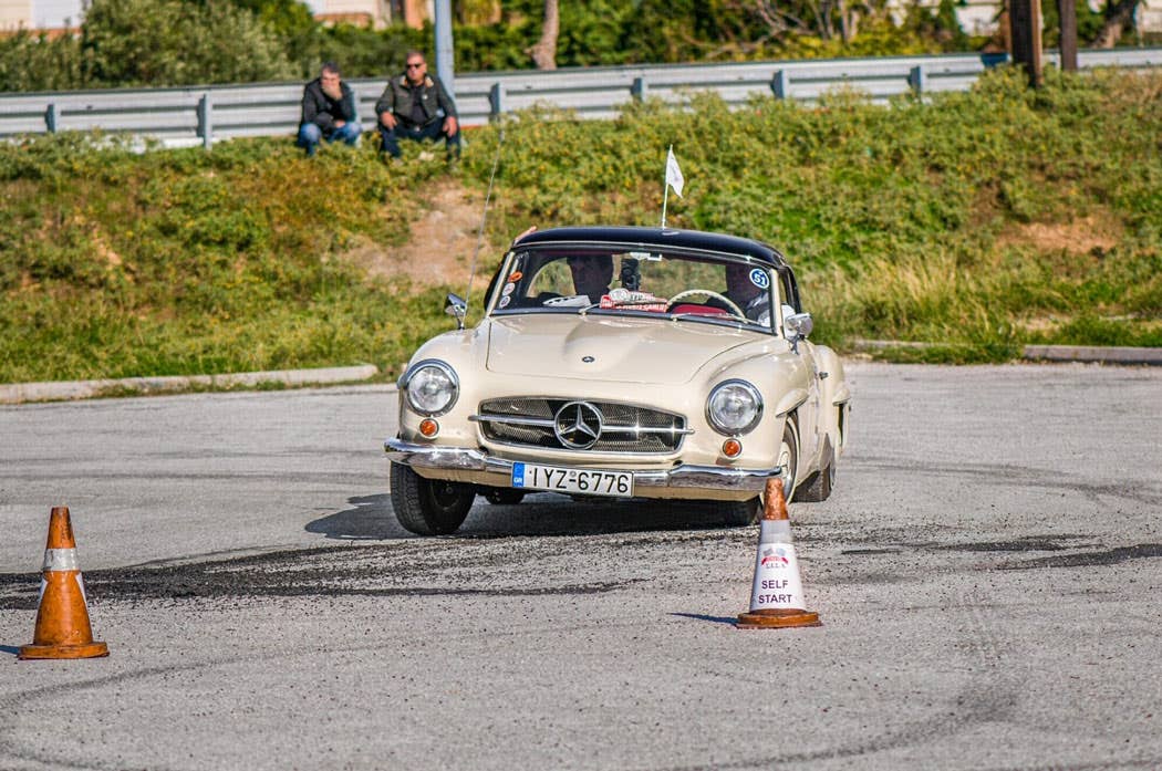 1960-mercedes-benz-190sl-2.jpg
