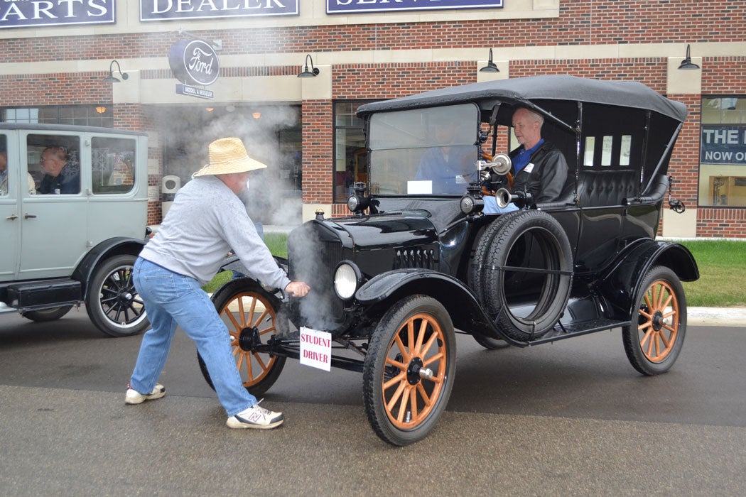 model-t-crank-start.jpg